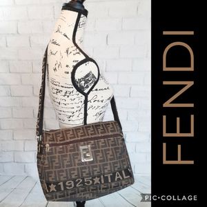 COPY - Lg vtg Fendi bag
